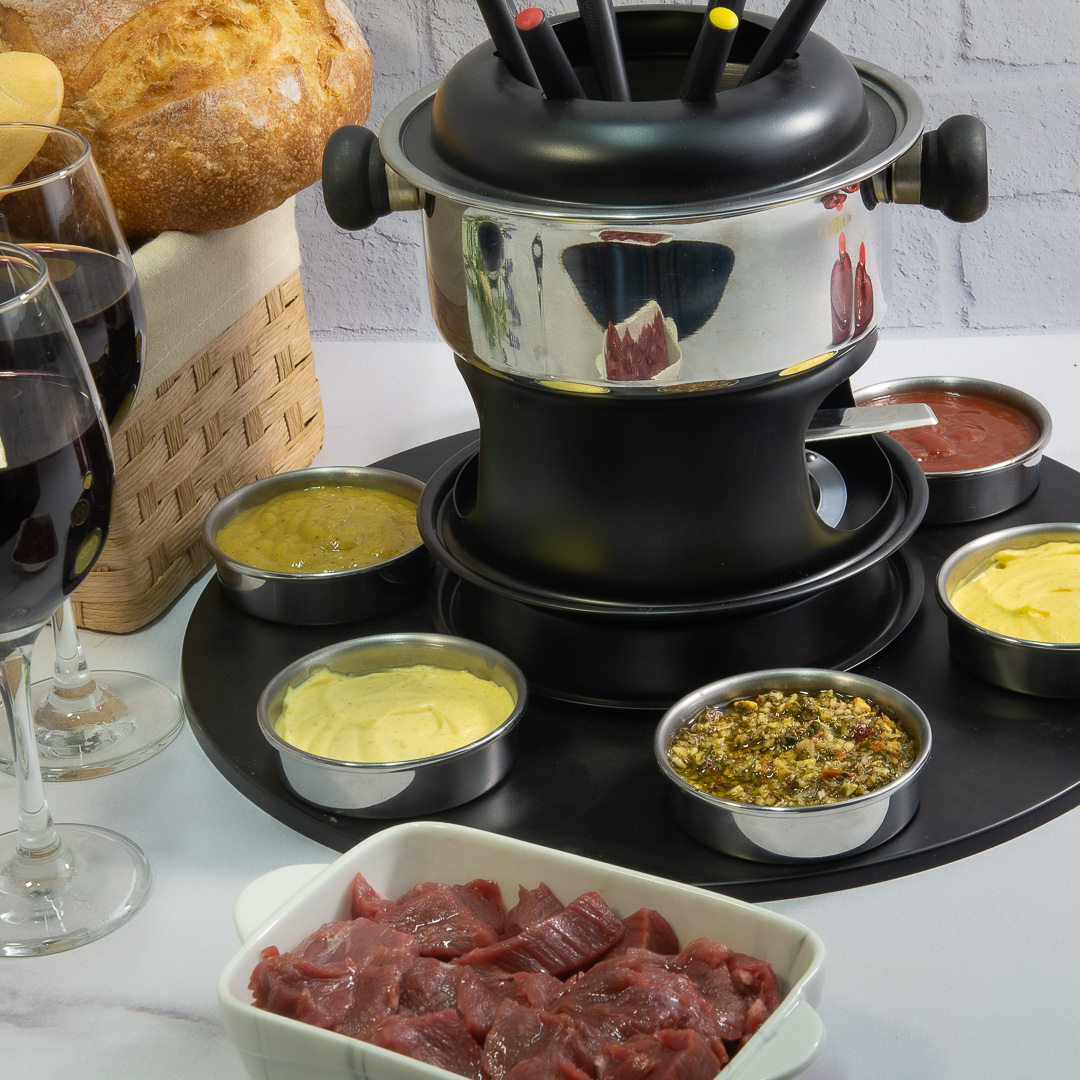 RECEITA Fondue de Carne Grupo PQ Alimentos